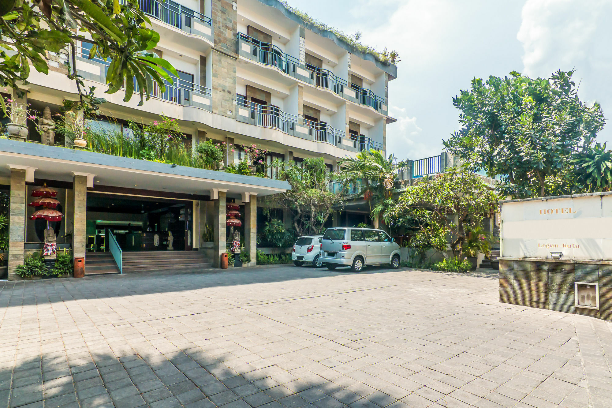 Zen Rooms Legian Melasti Кута Екстериор снимка